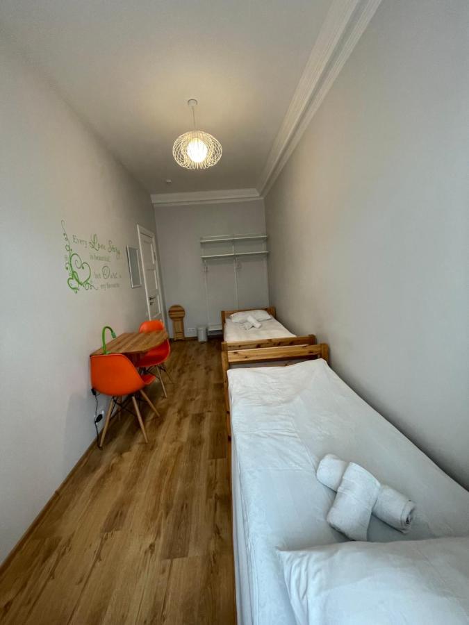 Orange Cat Rooms Riga Exterior photo